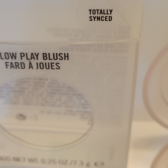MAC Glow Play Blush *TOTALLY SYNCED* / 0.25 oz / New in box - Picture 4 of 6